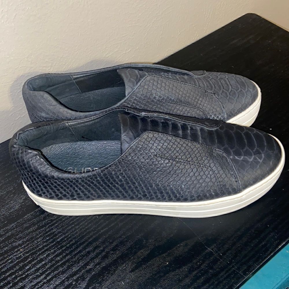 Heidi Sneaker J Slide Size 9 Black Embossed